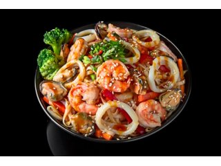 Локшина удон з морепродуктами